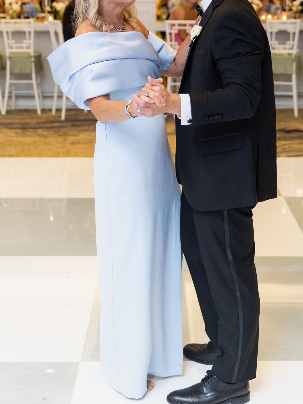 Solace London Alexis asymmetric off-shoulder gown - Picture 3 of 5